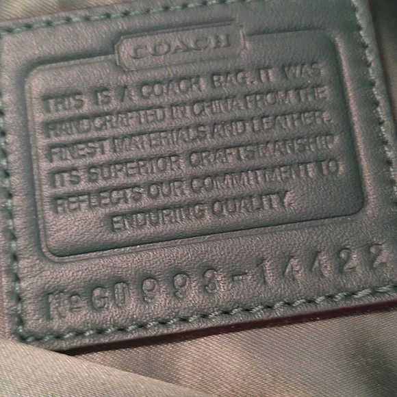 Authentic Coach purse! 💐 - Picture 3 of 3